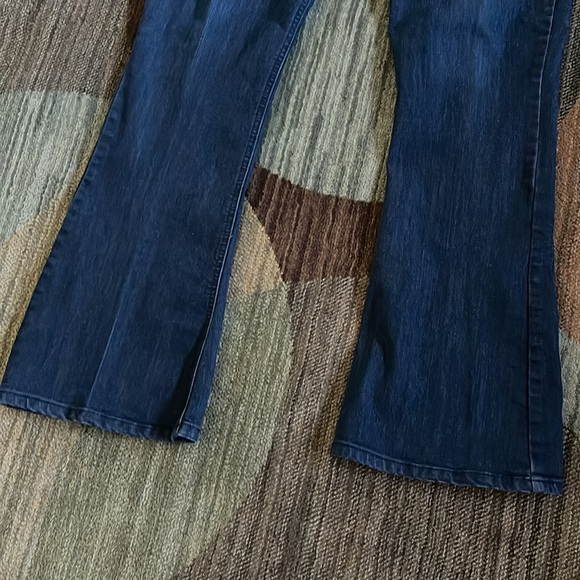 Democracy “Ab Solution” Itty Bitty Bootcut Jeans 14 - Picture 3 of 7